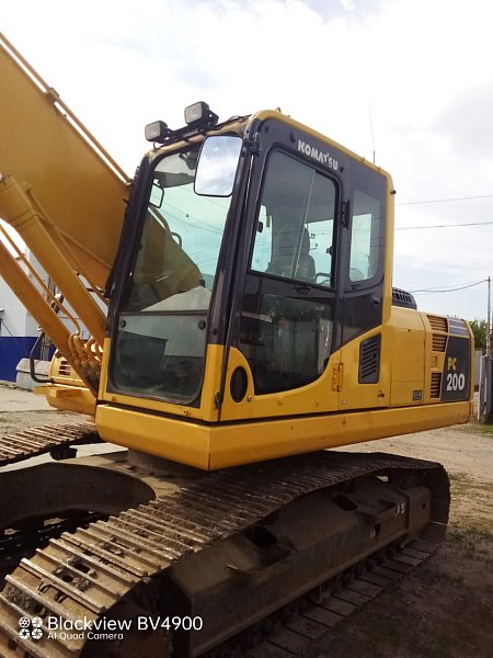 Гусеничный экскаватор Komatsu PC200-8M0 (Y201432)