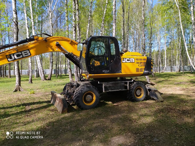 Колесный экскаватор JCB JS200WT2